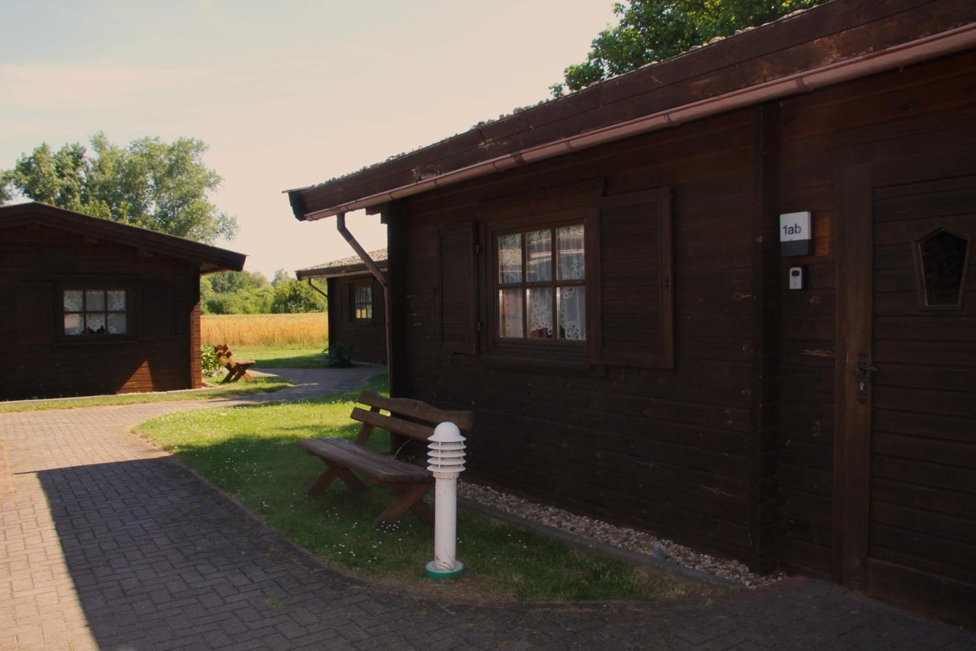 Abb Sportcenter Gaensefurth, Doppelzimmer Ohne Kueche, Standard Doppelzimmer Mit Kueche Hecklingen  Buitenkant foto